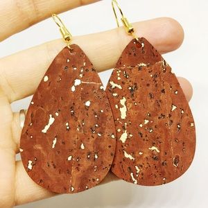 Red brown cork earrings with gold flakes